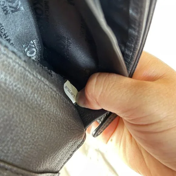 Michael Kors Jet Set Slim Flap Pebbled Leather Wallet Black - Picture 13 of 16